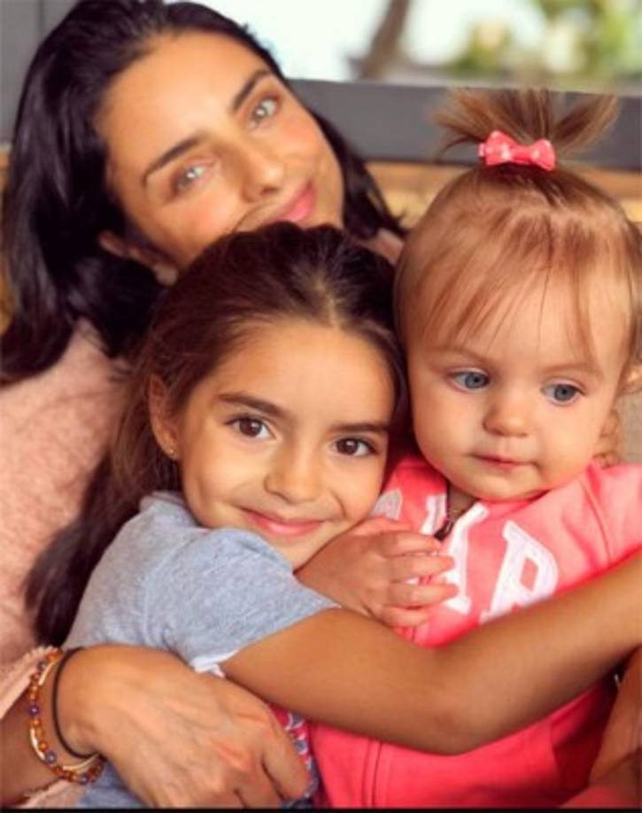 Las pequeñas Derbez tienen todo para ser las nuevas Kendall y Kylie Jenner mexicanas. ¿Qué opinas ustedes?