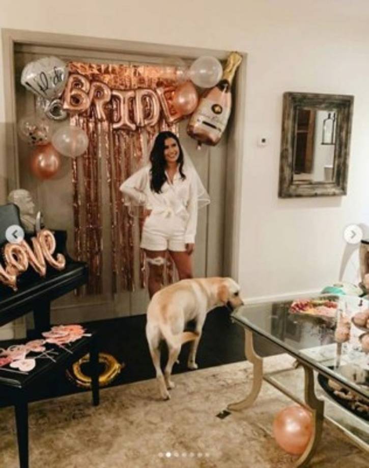 En cada una de ellas se le vio muy feliz y acompañada de su hermana y su mamá.