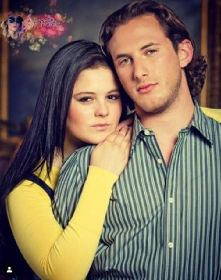 En muy poco tiempo, su carrera estaba alcanzando la cima, pues en 2007 tuvo su primer protagónico juvenil.<br/><br/>Con sólo 15 años fue seleccionada para estelarizar 'Al Diablo con los guapos'.