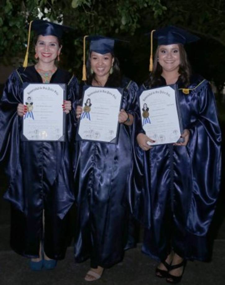 Silvia Ponce, Kenia Pineda y Sharon Cruz.