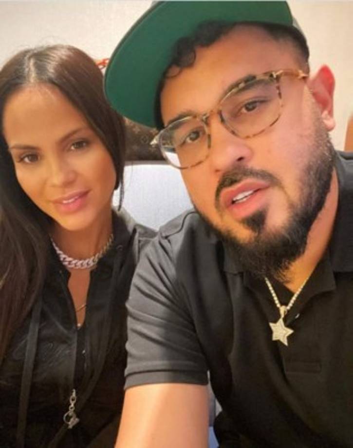 <a href='https://www.laprensa.hn/fotogalerias/farandula/1387260-411/melany-millie-sexy-venezolana-novia-nacho-embarazada' style='color:red;text-decoration:underline' target='_blank'>MIRA: Conoce a Melany Mille, la sexy venezolana que enamoró a Nacho y será madre de su próximo hijo</a>