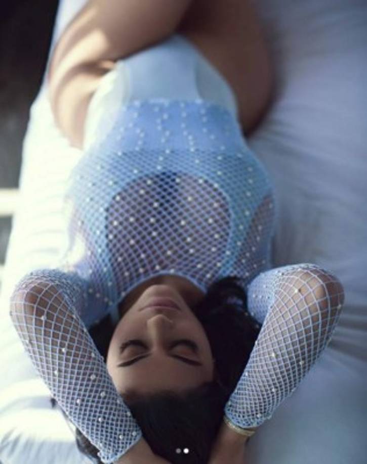 Ahora, la menor de las Kardashian-Jenner dijo adiós a sus voluptuosos labios revelando que reveló decidió volver a su look natural.