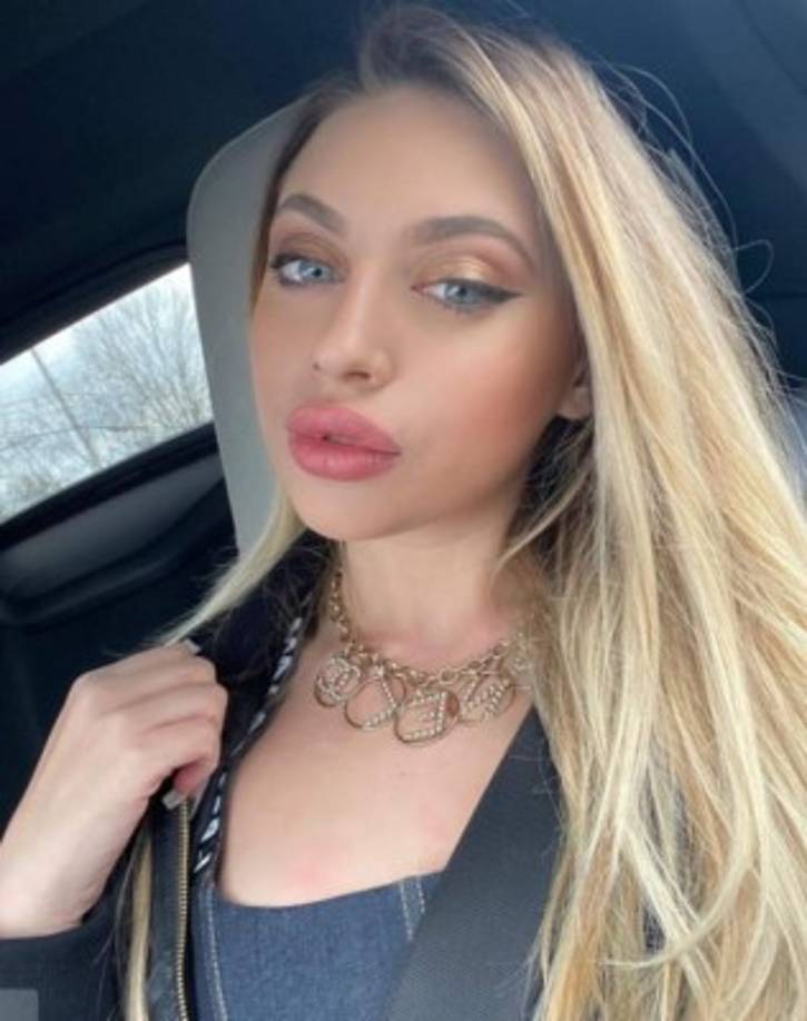 Pero está desfachatez no es el único escándalo de la influencer estadounidense.