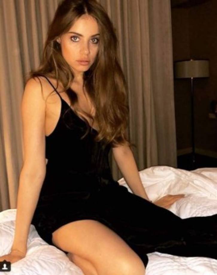 Xenia habla cinco idiomas: italiano, ruso, alemán, francés e inglés.