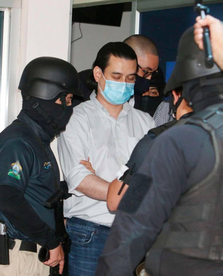 MP presenta vaciado telefónico de Marco Bográn y Alex Moraes