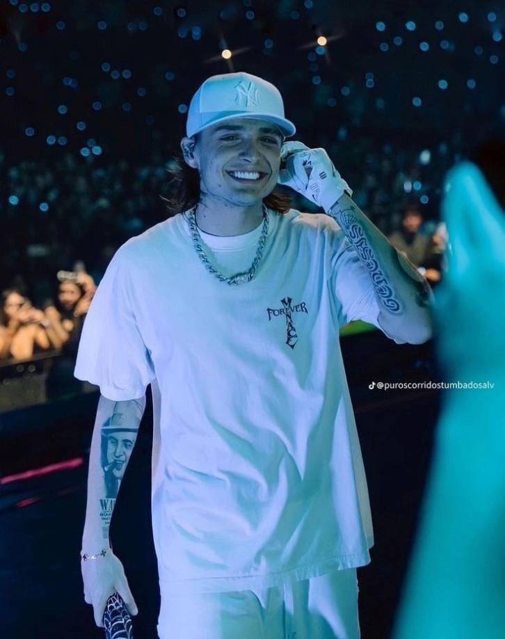 Ante el cuestionamiento la influencer se sonrojo y comenzó a reír dando una atrevida confección: “Pues a ver cuál es el dicho, Flaquito y desnalgado... ay no, ya, no voy a decir eso, me van a quitar mis otros pegues, muchachos ya suéltenme”, finalizó Dania.