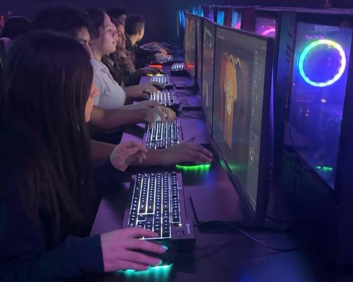 Cabe detallar que, éste laboratorio brindará a los estudiantes una plataforma para explorar su creatividad. 