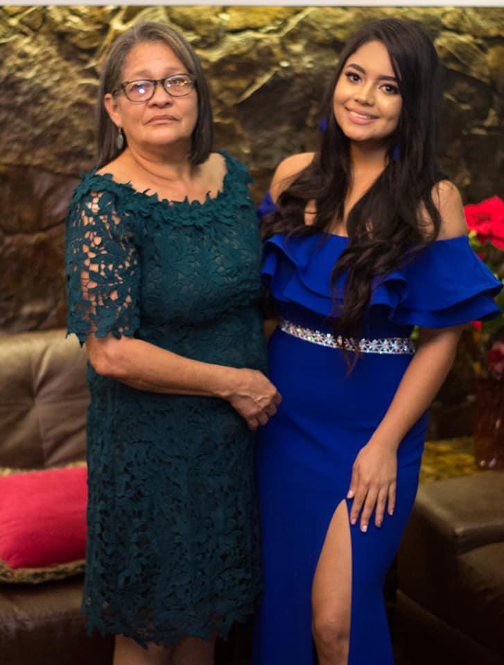 Etny Uyoa había perdido a su madre; ahora a su padre y a su segunda mamá