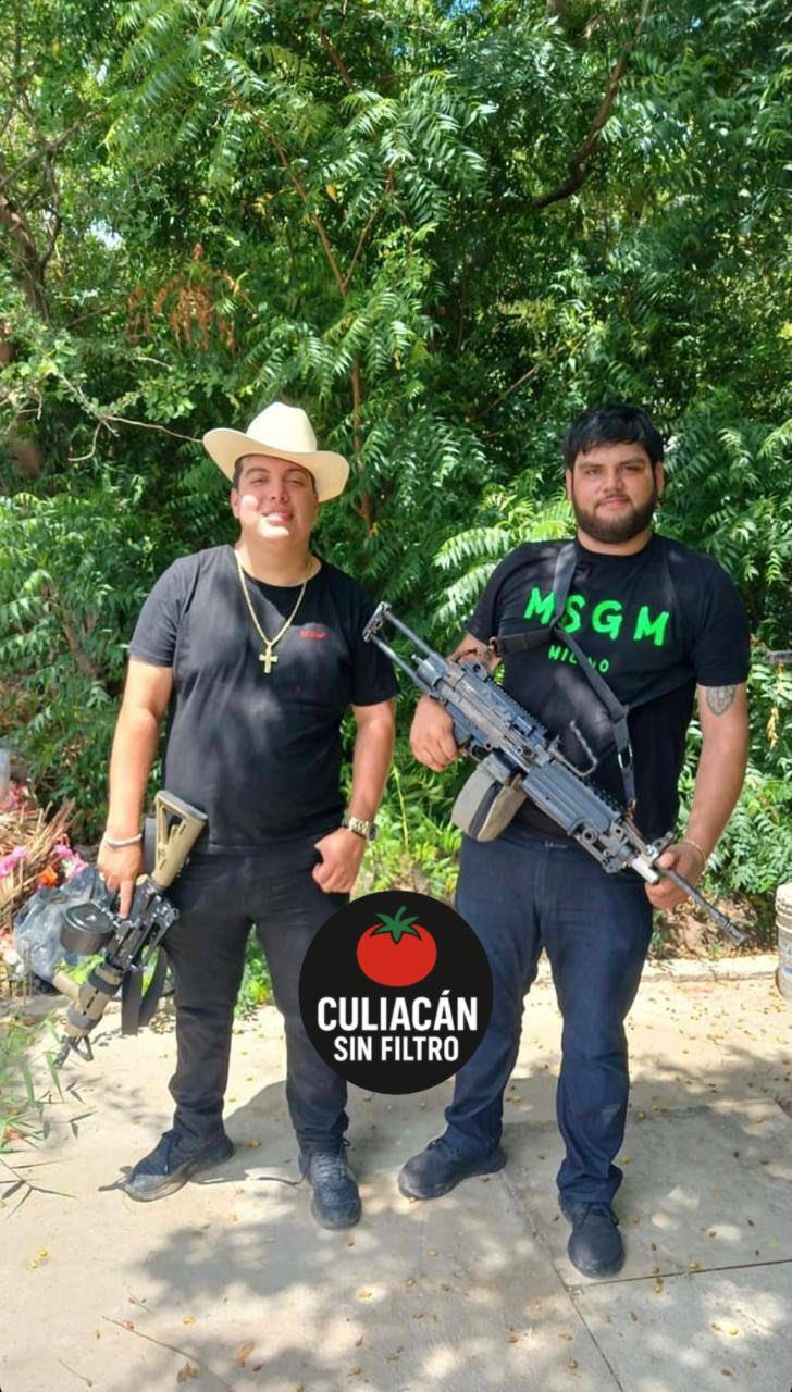 Matan a balazos a narcotiktoker y acompañante en su GMC