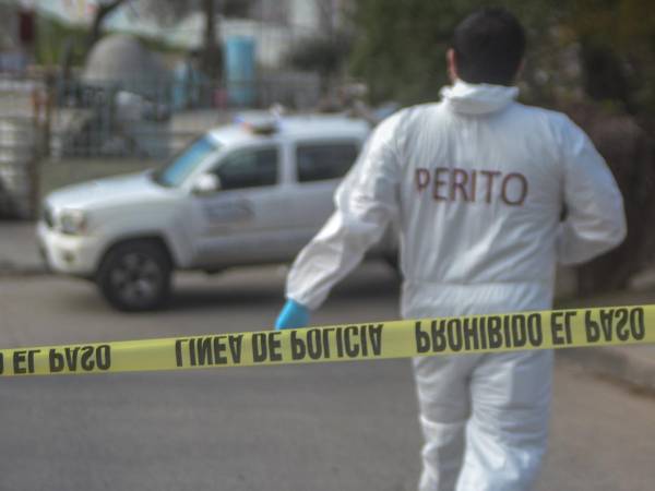 Un total de diez personas asesinadas fueron encontradas por las autoridades este sábado en diversos municipios del estado de Zacatecas, centro-norte de México, entre ellos un exalcalde, informó la Fiscalía estatal. Fotografía de archivo. EFE/ Joebeth Terriquez