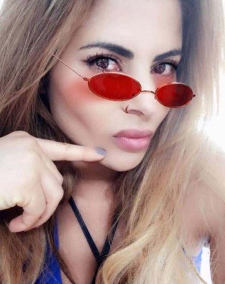 Se desconoce si la colombiana ha tenido la ayuda del bisturí para lucir tan joven y bella, pero su cuerpo es producto del duro trabajo en el gimnasio, según sus publicaciones en redes.