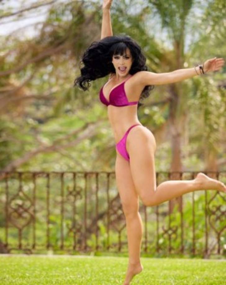 La publicación de Maribel Guardia causó furor en Instagram y sus fans alabaron su belleza y sensualidad. La actriz también recibió felicitaciones en el día de su natalicio por famosos como Inés Gómez Mont, Marlene Favela, Juan José Origel, Myrka Dellanos, Julio Camejo, entre otros.