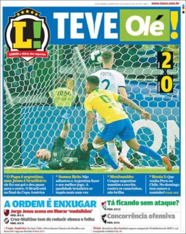 El diario Lance fue otro de los rotativos que apeló a la analogía religiosa para destacar la noticia. 'El Papa es argentino pero Jesús es brasileño', señalaron.