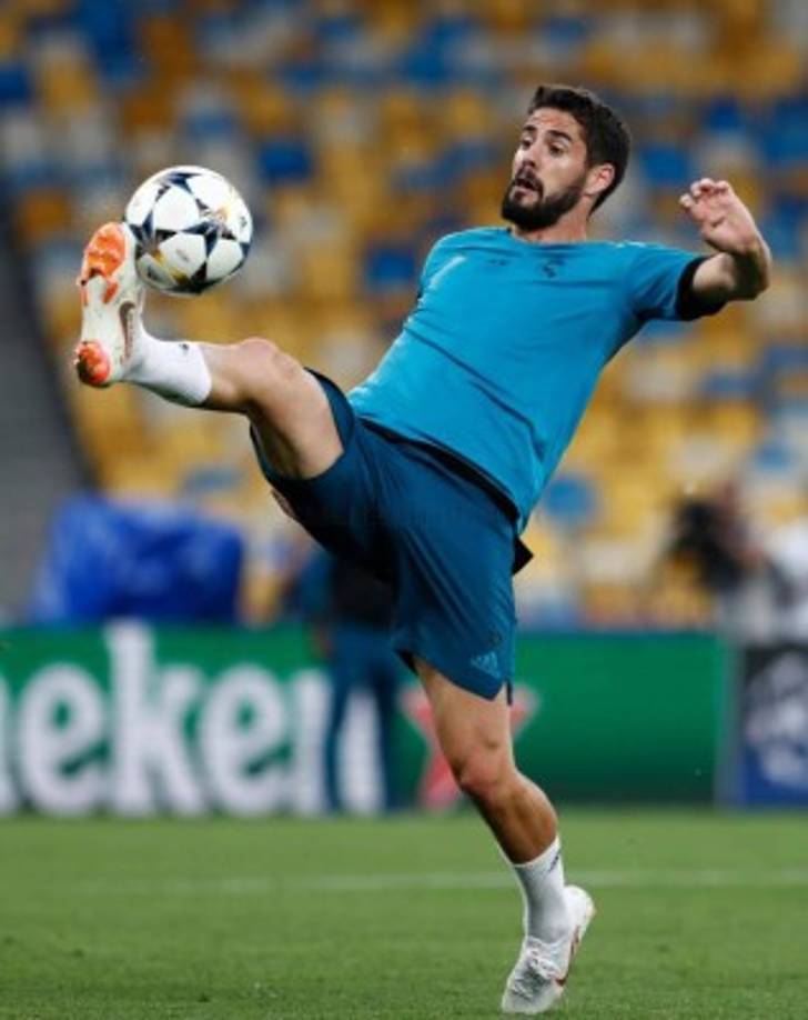 Isco Alarcón formó parte de esa alineación de Zidane en el último partido liguero contra Villarreal.