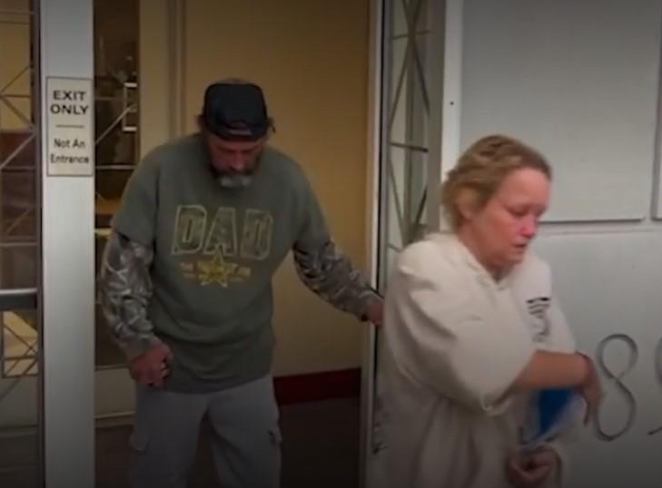 Detienen a padres que le fracturaron 30 huesos a su bebé de cinco meses