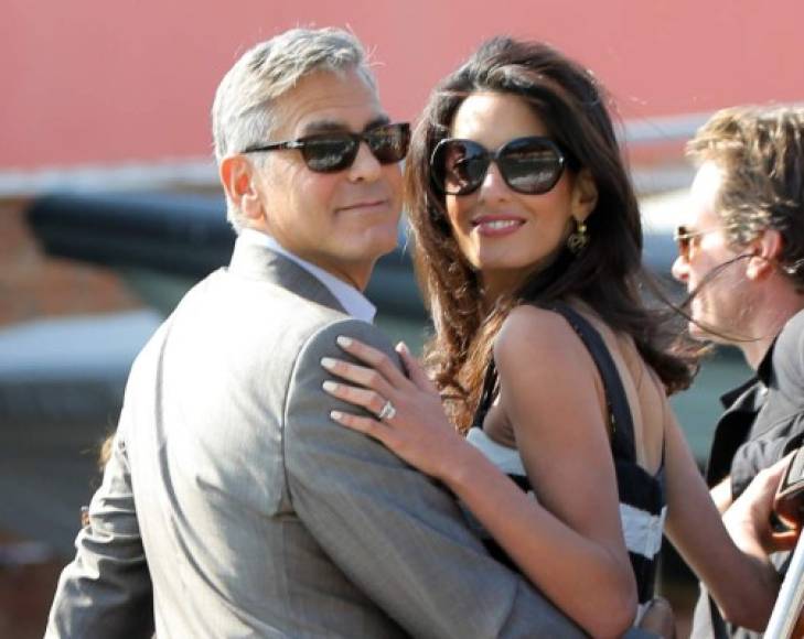 El 27 de septiembre de 2014, el soltero de oro de Hollywood, George Clooney, contrajo matrimonio con la reconocida abogada británica de origen libanesa, Amal Alamuddin. La pareja cumple su primer año de casados más enamorados.