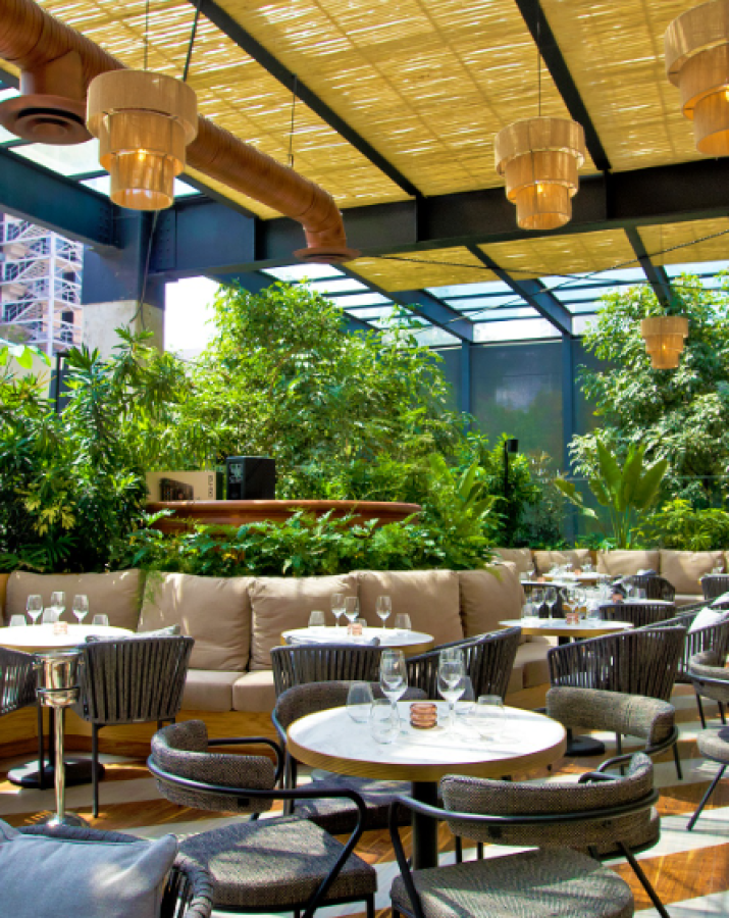 Este proyecto gastronómico es solo una de las grandes inversiones empresariales del jugador fuera de las canchas, pues ha emprendido con hoteles, relojes, ropa, zapatos, entre otros artículos.