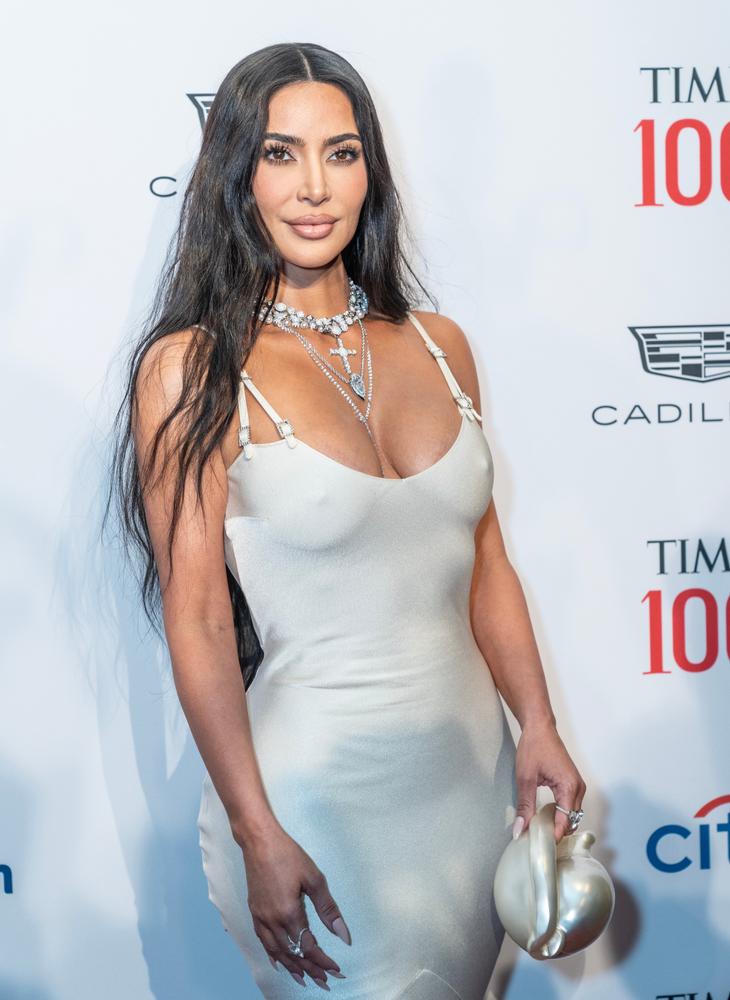 La enfermedad de Kim Kardashian revive el dolor por la muerte de su padre