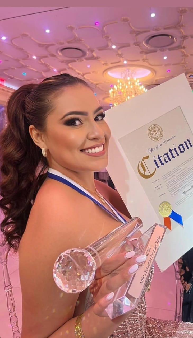 Alejandra Rubio recibe prestigioso premio en Nueva York, USA