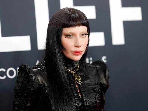 Lady Gaga lanza “Abracadabra” y acapara la atención del mundo con video espectacular.