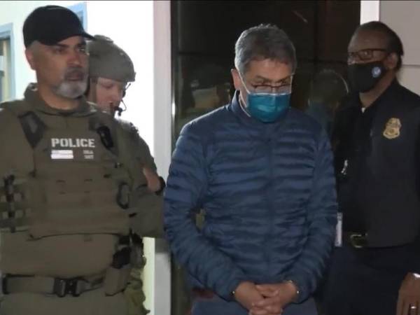 En las últimas horas han surgido nuevos detalles sobre el caso del expresidente Juan Orlando Hernández en Nueva York y la solicitud para la repetición del juicio.