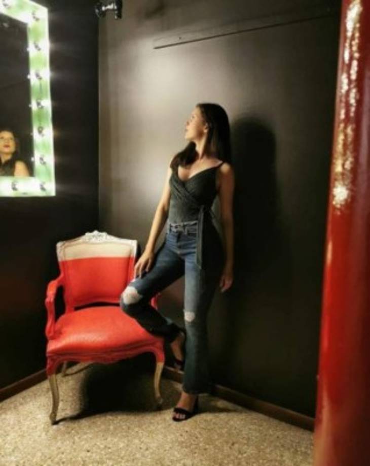 El evento comenzará a las 6:30 pm y tendrá un valor de $50. Los que acudan deberán vestir de blanco.