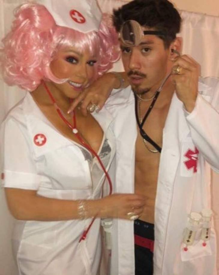Mariah Carey y su novio el bailarín Bryan Tanaka celebraron Halloween desde Tokio.