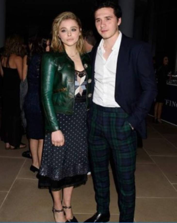 El primogénito tiene una relación con la actriz Chloë Grace Moretz.