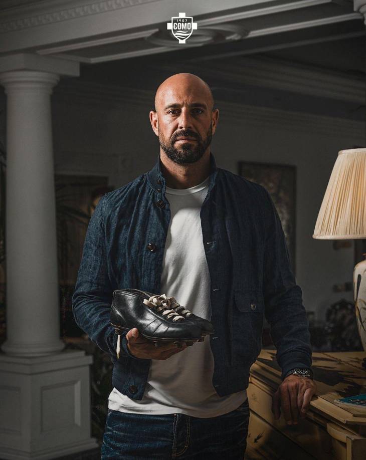 OFICIAL / El antiguo portero de la selección española de fútbol Pepe Reina ha fichado para la próxima temporada con el Como, equipo recién ascendido a la Serie A que entrena el que fuera su compañero en la Roja Cesc Fàbregas, informó el club italiano en un comunicado este jueves.