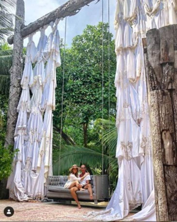 Las publicaciones consiguieron en cuestión de 14 horas más de 120 mil ‘Me gusta’ y cientos de mensajes tanto de fieles admiradores como de famosos que destacaron lo bien que se veían madre e hijas. Sandra Echeverría, protagonista de ‘La Usurpadora’, detalló: “Preciosa familia”, mientras que Yuri, la cual participa en ‘¿Quién es la Máscara?’, enfatizó: “Bella tu familia amiga, tu gran tesoro”.<br/><br/>