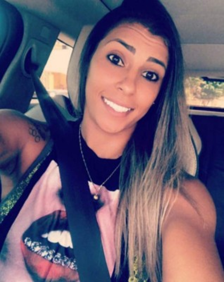 Su posición en el campo es de defensa.