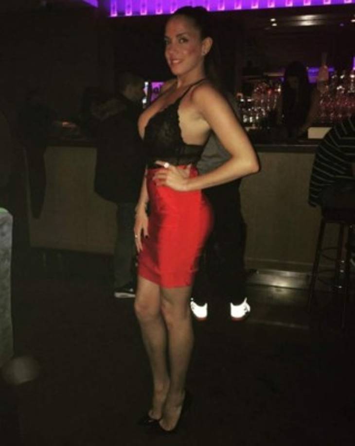 Ella reveló por el lado de Real Madrid estuvo con el delantero francés Karim Benzema y por el Barca es el defensor Marc Bartra, quien actualmente juega con el Borussia Dortmund de Alemania.