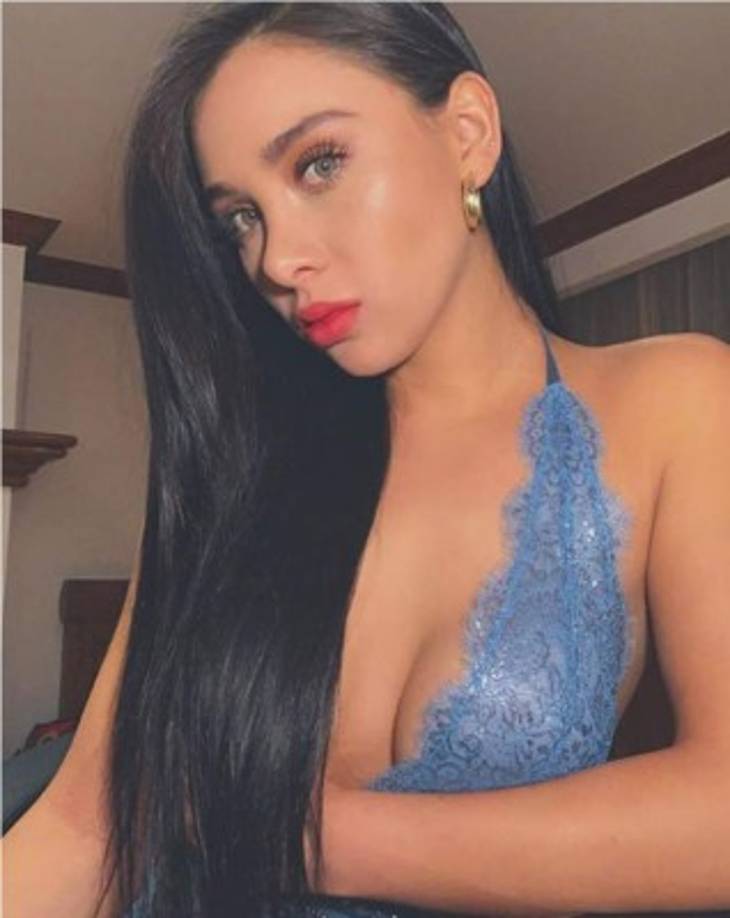 Alejandra Valdés se ha viralizado al saltar a la fama tras darse a conocer que su relación con Martín Rodríguez, jugador de los Pumas de la UNAM, ha terminado.