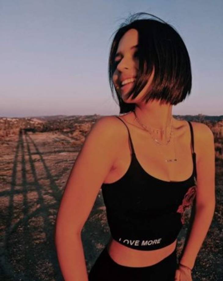 La menor del clan Aguilar disfruta de interactuar mucho con sus fans y mantiene un contacto directo con sus seguidores en Instagram.