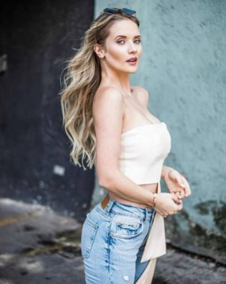 La influencer, modelo y actriz Kimberly Dos Ramos de 27 años podría estar entre los rostros más bellos del 2020.