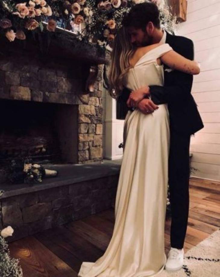 La noticia fue devastadora para sus seguidores, quienes han pedido a la pareja a través de las redes sociales que vuelvan a estar juntos.