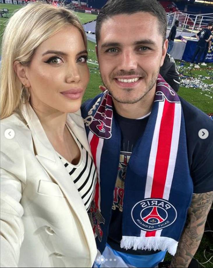 El delantero argentino dejó el París Saint Germain en el mercado de verano ya que no entraba en los planes del técnico Christophe Galtier. Wanda Nara lo acompañó en todo momento.