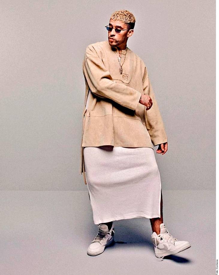 Son varios los famosos que no han tenido empacho en lucir faldas como un reivindicación de la nueva masculinidad. Entre ellos Bad Bunny, Maluma, Post Malone, Jaden Smith y, por supuesto, Harry Styles.