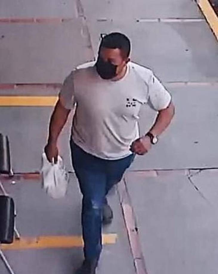 En las Instalaciones del área de carga de la aduana la mesa, ubicadas en la lima, Cortés, un equipo de especialistas antidrogas recibieron una alerta sobre un paquete tipo encomienda que presentaba inconsistencias al momento de ser inspeccionado en el escáner de Rayos X.