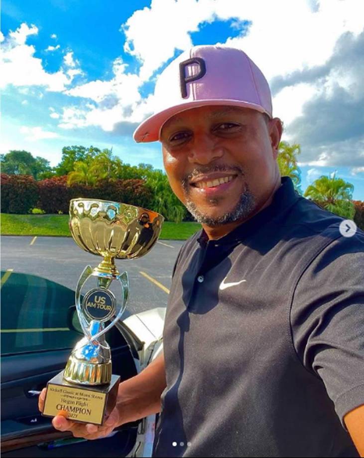 Carlos Pavón incluso ha participado y ganado en algunos torneos de golf en Estados Unidos.