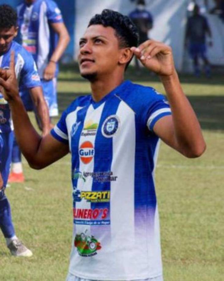 Alexis Vega: Volante hondureño que ascendió con el Victoria y está en la mira del tricampeón Olimpia de cara a la próxima campaña. <br/>