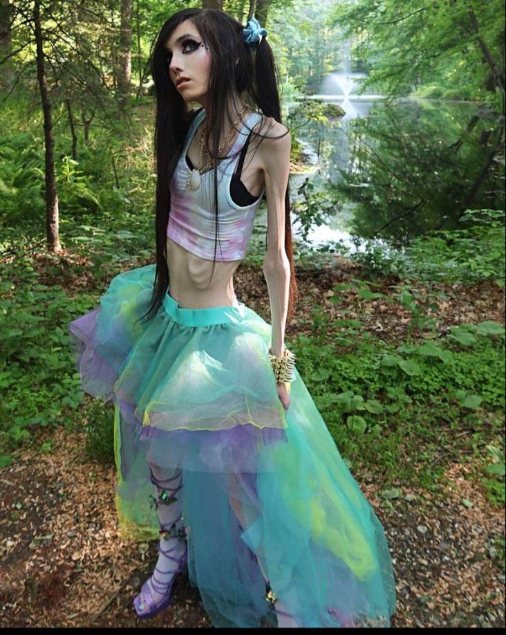 El pasado 28 de marzo, justamente cuatro meses antes de su cumpleaños, participó en un podcast “Let’s get into it”, con el creador de contenido Slone. Allí se refirió a cómo ha sido su vida en las redes sociales y al hate que recibe por quienes la ven como una persona “malvada”.