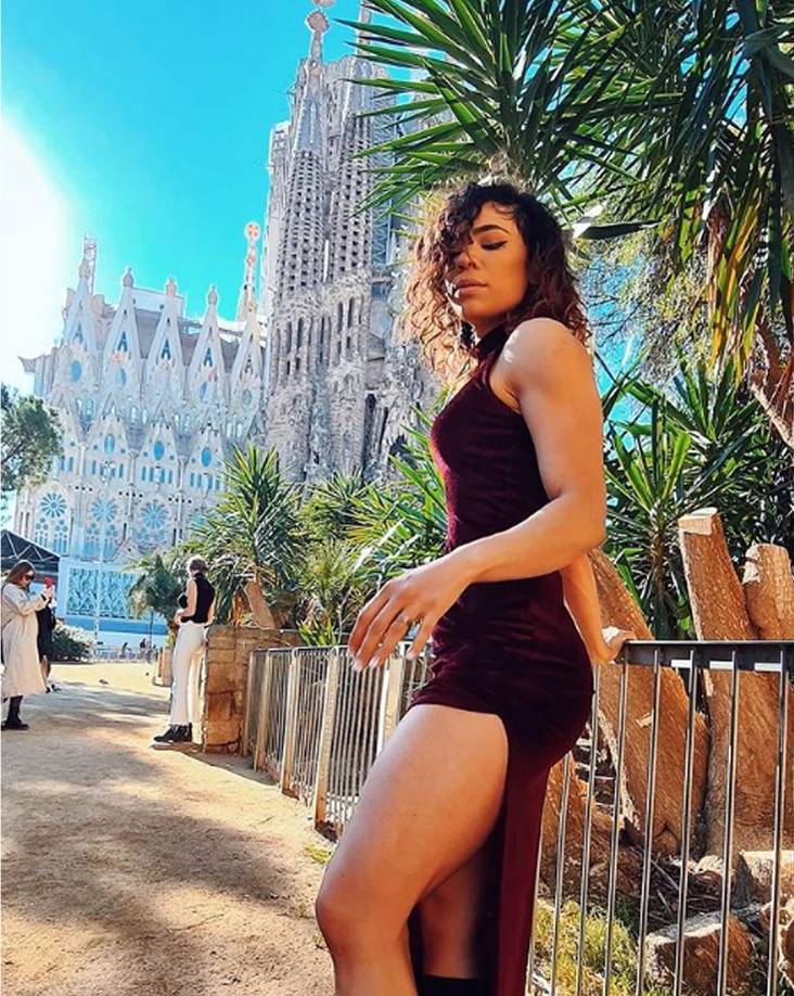 Berta Velásquez vive en la región de Cataluña desde hace más de dos años y se desempeña como camarera en un restaurante de la ciudad donde vive.