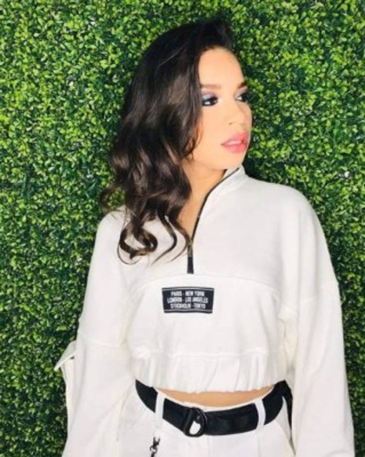 El carisma, talento y humildad de Flores ha conquistado a miles de fanáticos no solo en Honduras, en las redes sociales fans de otros países muestran su total apoyo con la cantante.