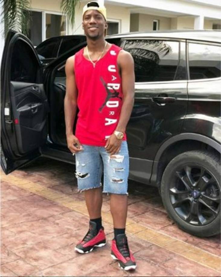 Darixon Vuelto, delantero del Real España, disfruta de unos días de descanso en esta época.