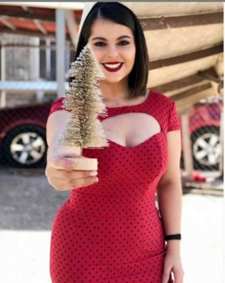 Jaqueline Redondo, presentadora de 'Hoy Mismo' de Televicentro, cautivó con su hermosa sonrisa.
