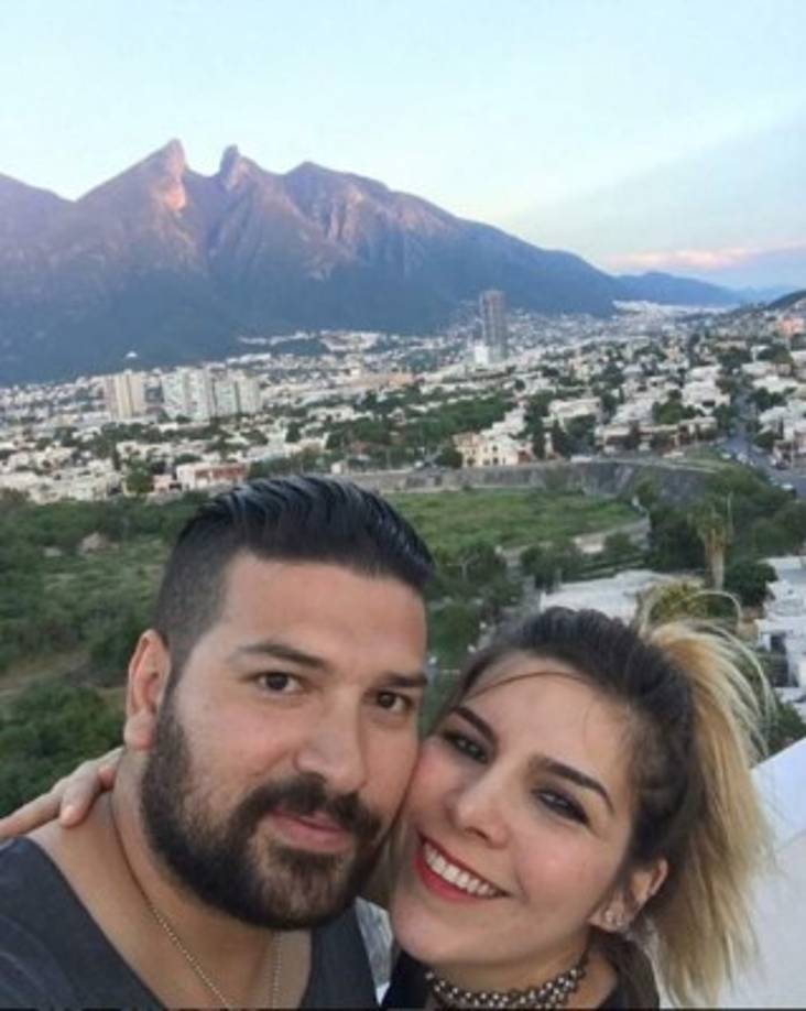 Y es que después de que la polémica salió a la luz pública, la pareja siguió su romance.