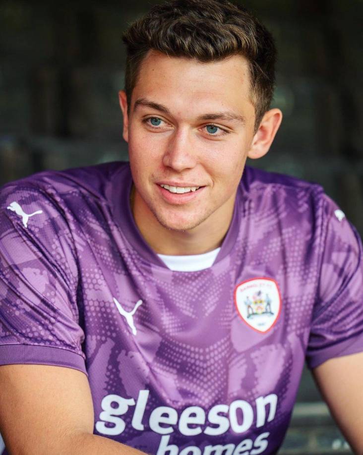 OFICIAL / El Chelsea cede a uno de sus porteros, Gabriel Slonina, al Barnsley de la tercera división en Inglaterra.