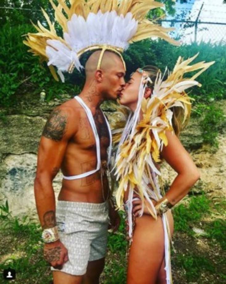 La pareja se conoció en el pasado Festival de Cannes y la familia de Green ya ha dado su aprobación la relación. Ambos la pasan a lo grande en distintas actividades.