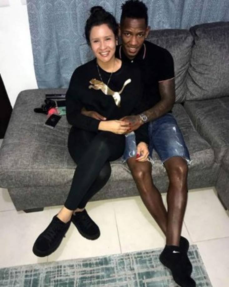 Romell Quioto reside en Houston, Texas, junto a su esposa Kathleen Janeth Almandárez y su pequeña hija Ava Paulette.